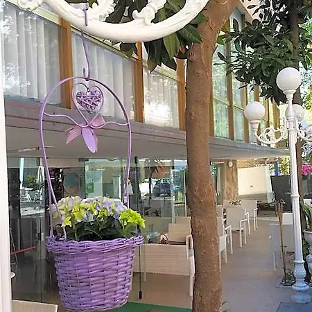 Pecci Hotel 3*