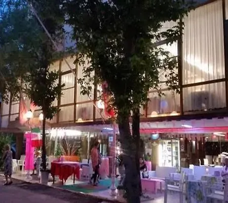 酒店 Pecci 3*