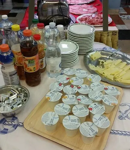 Pecci فندق ريميني